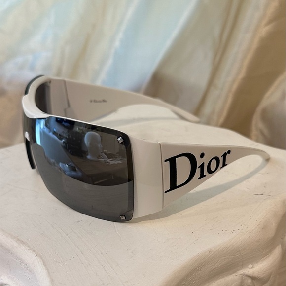 Christian Dior Overshine 2 Rare Vintage Y2K Sunglasses in White and Black - Picture 5 of 14